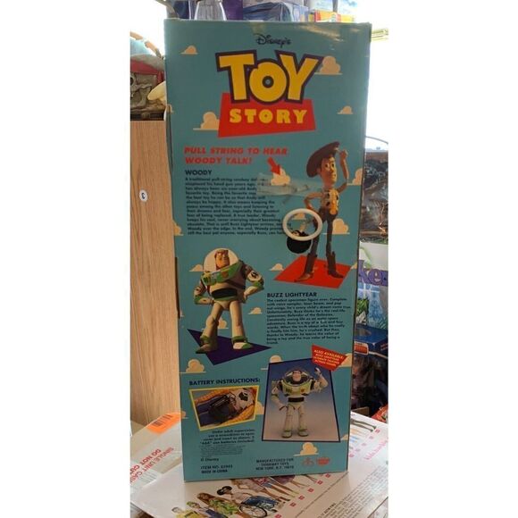 Thinkway Toys Original 1995/96 Toy Story Pull String Woody Still New in His Box - Picture 8 of 12
